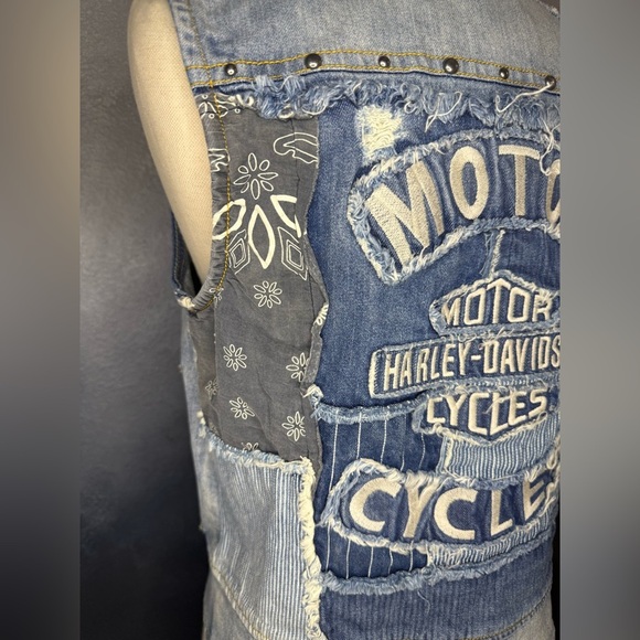 Harley-Davidson Distressed Denim Vest – Size S - Picture 9 of 16
